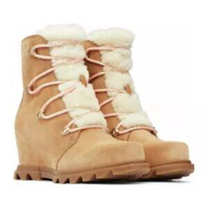 SOREL Joan of Arctic™ Wedge III Lace Cozy Booties